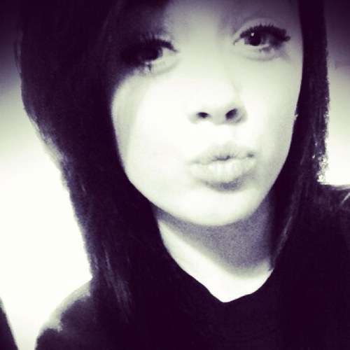 laurenholliday's profile picture. follow me & irl return :)