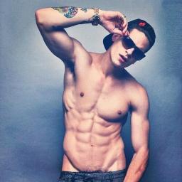 Talk dirty to me. RP: Bi: 21 DMs Mostly