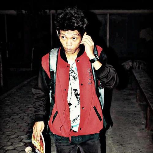 ￣●￣￣●￣SKATEBOARDING
