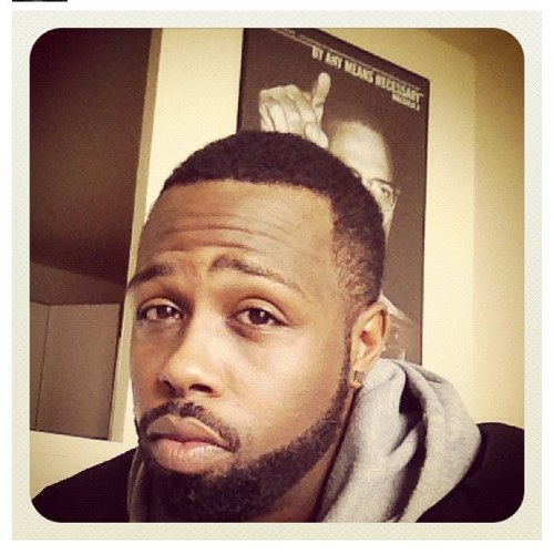 Elztaughtme's profile picture. Artist-Talent Manager-Salesman-Student...IG: Elz027