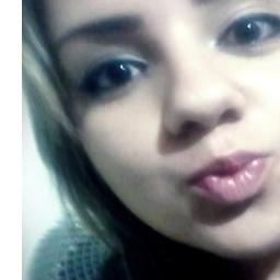 Essa sou eu Edrielly Grejanin
Agarota que antes Boba,Agora esperta o bastante,
Para saber quem merece, a sua presença.