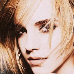 § Every girl has her secrets but none of them amount to the ones I'm keeping but it's worth it, what I am is worth it. §  » RP || MC || OC || Hunter «