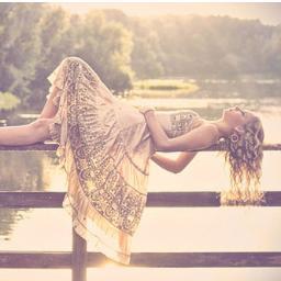 OhoudAldaweesh's profile picture. اشتقت لك قد الفضا قد السما قد العيون اللي غفت امس المساء، كبر الهوى كثر الوفا كثر العذاب اللي قتلني وما اكتفى