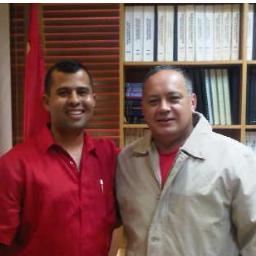 Venezolano, patriota, socialista, antiimperialista, revolucionario, militar, un soldado del glorioso Ejercito de Bolívar y Chavez.