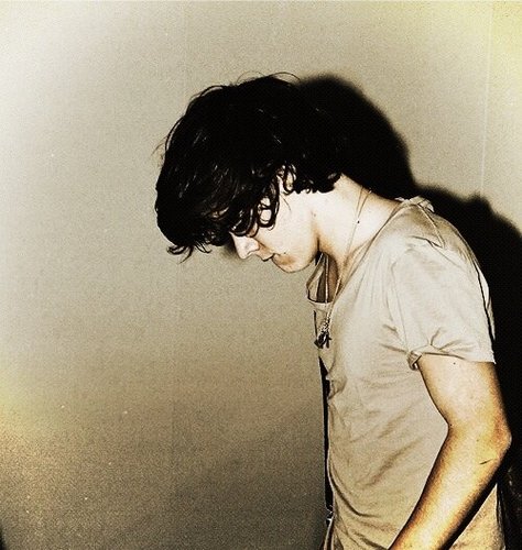 hey harry here I am single and maybe looking so talk to me I am awesome xP lol dunno what else to put so yeah