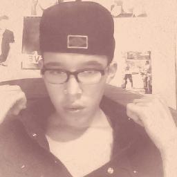 Hi I'm Belieber,Directioner,  Swiftie And Jonatic Boy.I Love Futbol And The Music. Believe 3