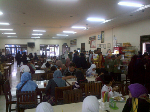 sampurnategal's profile picture. rumah makan untuk semua,,,,,ala jawa tengah