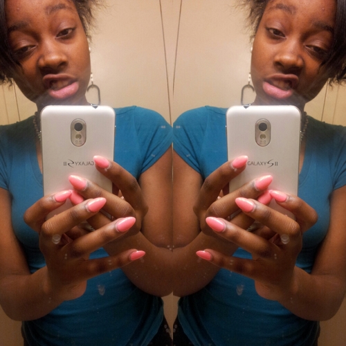 Go Follow Mhyy Main Bishh @Zhayyna -Mentionn For Aa Follow #Gorqeouss #Purplee #FunnSize#TJJWORLD RIP HOMIEE