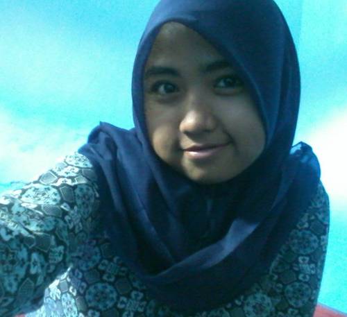I'm LYLAKU, and Directioner.
Love is Simple, be mine only and I'm yours forever.