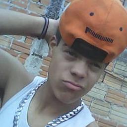 é você que eu amo, é você que eu quero, e não vou deixar que nada nem ninguem interfira na nossa história.
meu amôr, razão da minha vida ♥   p;@LoucaSuicida_