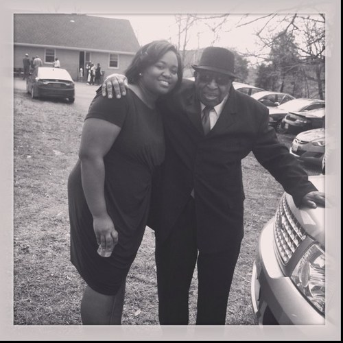 -ā¤Loves God!
-Graduated from University of Mississippi!!
-Educator!!