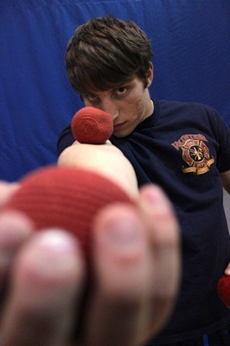 juggler for church events amd many others contact me