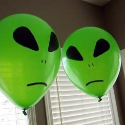 petulanceparty's profile picture. they/them.