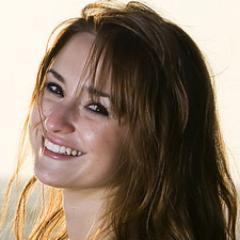 Professional Blogger, Internet Marketing, MLM Home Business, I Travel as offen as Possible