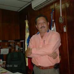 Profesor Asistente de la UNERG en el Area de Ingenieria Civil.