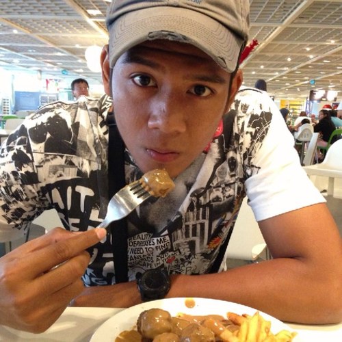 ayieazyra's profile picture. Hidup mesti mahu sihat...sport make me feel cool.. Shaklee performance drink.. Support energy and dehydration...