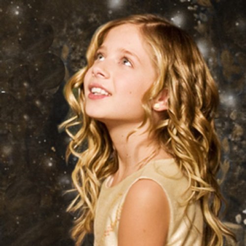 Small_Vamp_'s profile picture. Normal food doesn't taste...normal. Two of my teeth look...different. I enjoy singing...it helps the pain [RP, 18+]