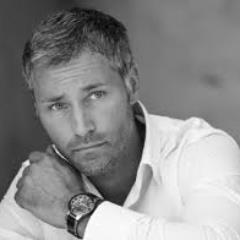 I consider myself to be a good looking man with greying hair who has a passion for the finer things in life and you will find me at Crown Casino often..!!