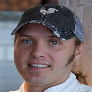 yullattre25's profile picture. Credit manager