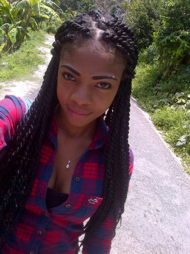 i'm loving,caring love having fun with the home girls...can be crazy @ times....am just freaking Awesome....Just go follow me ;)