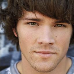 17 son of Apollo and Aphrodite | 1000 years later and still waiting for my godly powers | heir to the throne of Chaos | ( #MultiRP)