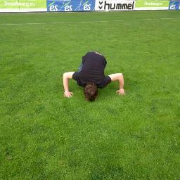 Mes tweets ne sont pas là pour enlever l'image du supporter débile et fanatique que je suis ! calcio90 sur RacingStub et RadioStub