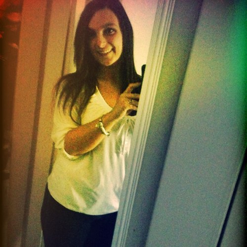 risaabee's profile picture. 