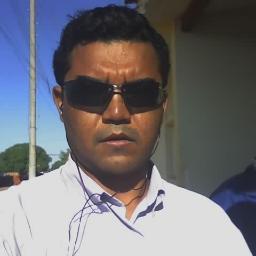Sou uma pessoa, que gosta te fazer amigos.l.