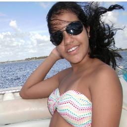 garota vivendo seeus sonhos,cantora de banheeiro , Brigadeeiroo \o/ , leoniina :3 , Segue ? sigo de volta ;)