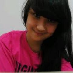 regita_dina's profile picture. Islam 100% | Grade 10 | singing