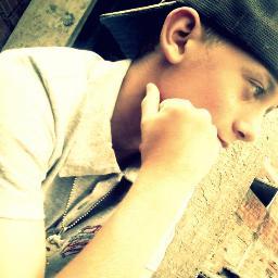 Então n vem p cá, chorar porque eu to rindo atoá  ♪