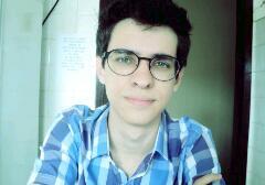 Sou um professor legal e que gosta de ser legal :) sou lindão forever bj meu pé