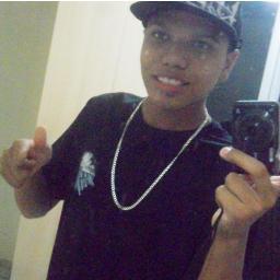 Não espere nada cair do céu porque de lá só Cai Chuvaa Fiel  ♪ ♪