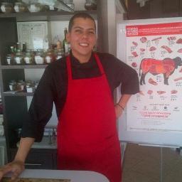 cocinero venezolano, amante de la gastronomía y la buena vida... aportando mi grano de arena a nuestra cocina...chef instructor / chef en s.v.c.a.