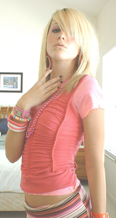 Monique06pg's profile picture. 