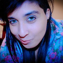 Morena alta , nao sou bunita , nen muito menos sensual , e não vo solucionar os seus problemas , nao mesmo ahvá u.u