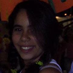Eu gosto de olhos que sorriem, de gestos que se desculpam, de toques que sabem conversar e de silêncios que se declaram.