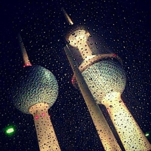آ لشيء آلوحيد آلذي : يجعلني آقوى گلماا ضعفت هو معرفہ ة ان آلحيااة ستمضي مهماا حدث ♡