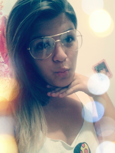 Simplismente, levo a vida sendo eu mesma ;D ( Wpp- 94446401 )
