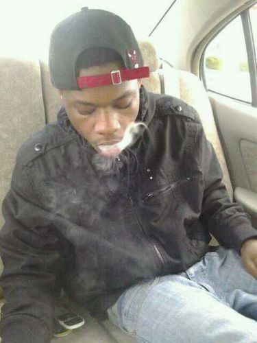 Smileeyboi's profile picture. Younq Savage & Reckless