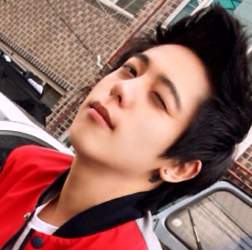 ゛Wily อ่านว่า วิลย์ กูสุภาพนะครับ. จะให้ฟอลกลับก็บอก ☺ #Atype follow me if you want to do ...