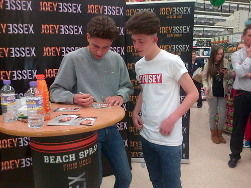 beston14's profile picture. 