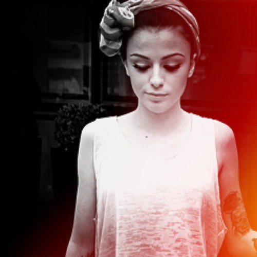 ThatCherFaux's profile picture. I wish i would run in a straight line... Im a weirdo... I dont really know what to put but im cher? (Single)