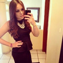 annaKarenChavez's profile picture. 