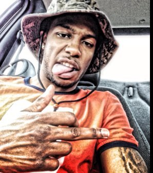 Sneakerologist | bad bitch connoisseur | Twitter sports analyst | professional go-getter | #Semo #Scorpio #iphone Instagram- 2juiced_Up i followback