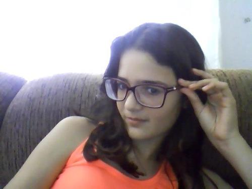 amo ser feliz
porrisso sou assim
loka e feliz