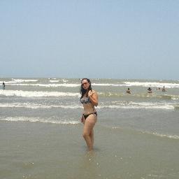 l am teacher  , single l from Colombian