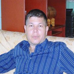 Mis poros transpiran futbol,mi idolo es Lionel Andres Messi, hincha de mi Seleccion Colombia,Deportivo Cali y del Barcelona.sigueme y te sigo.