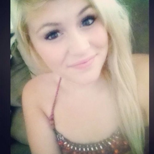 CourtneyAutrand's profile picture. Cali livin ☀ 18 on June 8th ♊ I ain't got no worries. ⚓