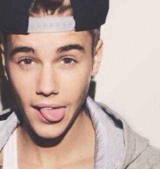 Met Justin on the 04/03/13 and 05/03/13 best nights of my life. - Instant follow back!
